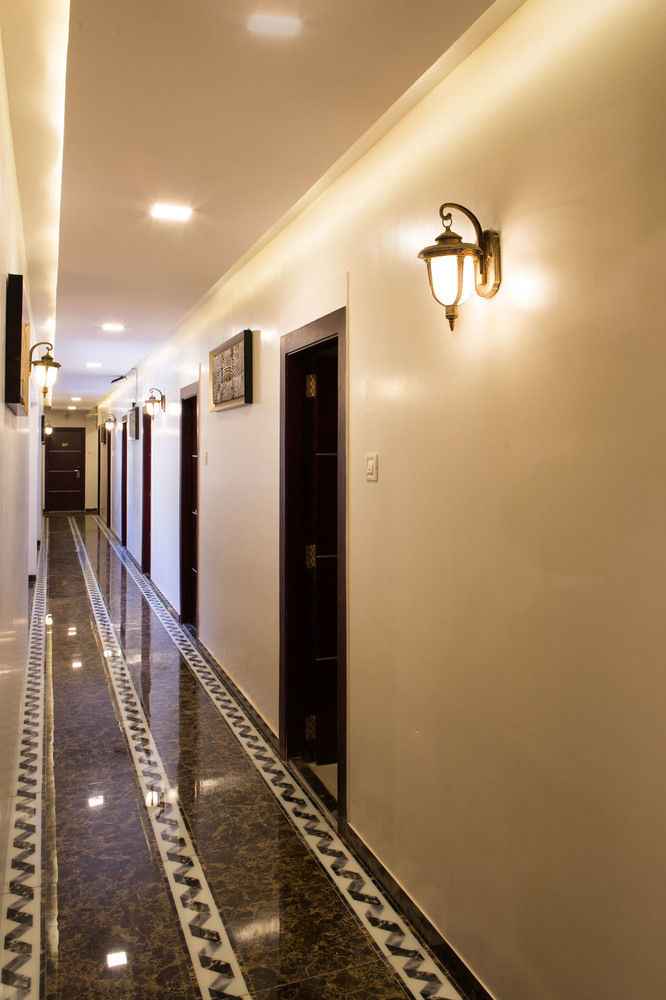 Отель Fabexpress Annex Executive Andheri East Мумбаи Экстерьер фото