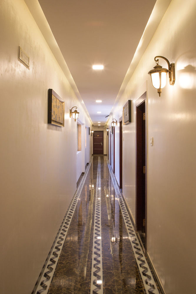 Отель Fabexpress Annex Executive Andheri East Мумбаи Экстерьер фото